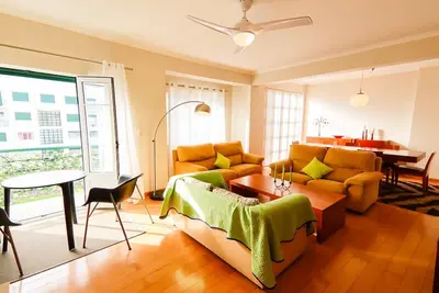 Image de WelcomeBuddy - Beatrice Downtown City Flat