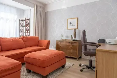 Image de Fantastic 5 Bedroom House in Acocks Green close to Nec For 12 Guests
