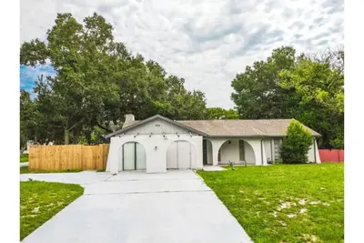 Image de Huge House/Wi-Fi/Washer/Dryer/Near Beach/Downtown