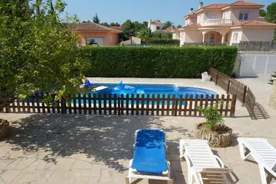 Image de Maison de vacances L'Ametlla de Mar pour 1 - 8 personnes avec 3 chambres à coucher - Maison de vacan