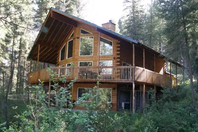 Image de Fabulous Mountain Chalet on the River with All the Amenities you Desire!