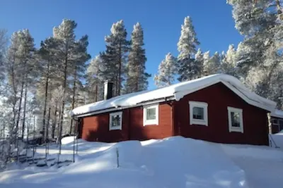 Image de Timber cottage with hot tube, sauna, boat, canoe