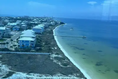 Image de Awesome Views in 3 Bedroom Portofino Condo