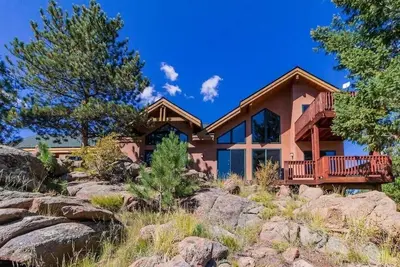 Image de Fantastic Modern Home with Million Dollar Views