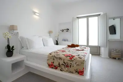 Image de Sensational Vip Paros Villa | Sleeps 16 guests in total Luxury | Villa Angels Pearl | SeaViews | Livada