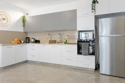 Image de Luxury 2 Br Apt in Machane Yehuda Jerusalem-31