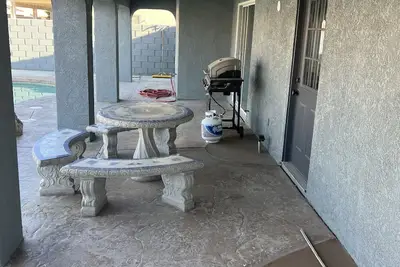 Image de Short walking distance to Coachella Fest