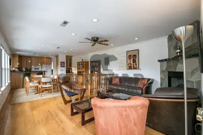 Image de Beautiful Mountain Home with Ac! (805je)