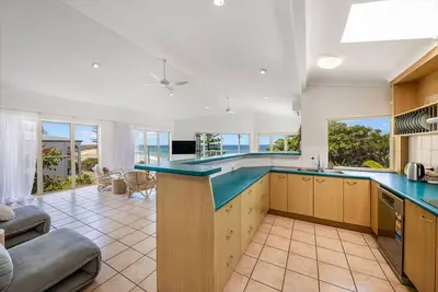 Image de Iconic Beachfront Double Apartment