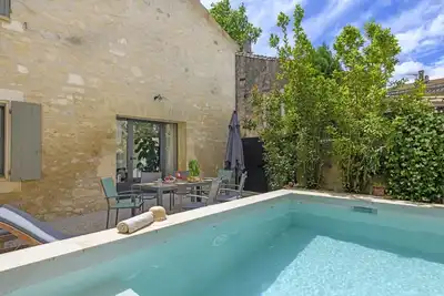 Image de La Petite Maussanaise maison de village - piscine