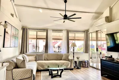 Image de Remodeled 2 Bed/2 Bath Condo W/Ocean & Mountain Views