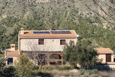 Image de Beautiful 4-Bed House in Campo de Ricote