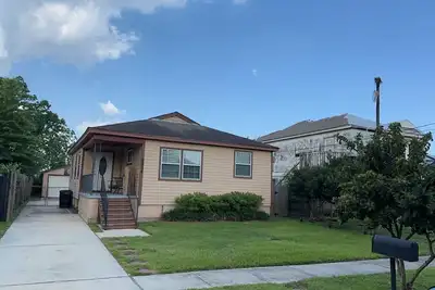 Image de Beautiful New Orleans Home in Safe area