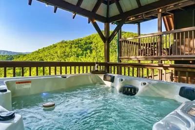 Image de Great View, 3 Masters, Grill, Pool, Hot tub, Golf Frisbee, Parkway, Dollywood