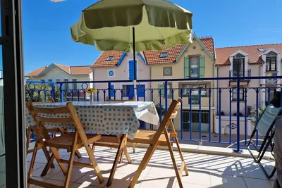 Image de Appartement près de la plage - 4 pers, piscine ouverte, parking, animaux acceptés