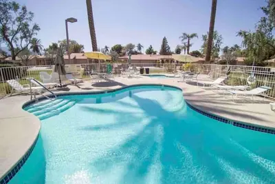 Image de Endearing 2bdrm Condo w/ Pool & near Coachella