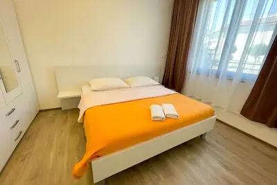 Image de Modern family apartment in a sunny seaside town