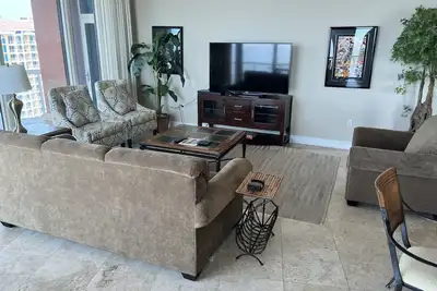 Image de Spectacular Penthouse3 Bedroom at Portofino