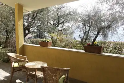 Image de Sarnico garden a few steps from the lake