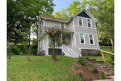 Image de Quaint and cozy village property