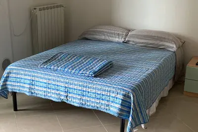 Image de West blue shutters. It045001c280nznpcs