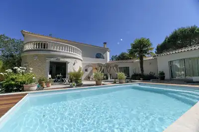 Image de Chambre d'hôte Santorin avec terrasse et piscine