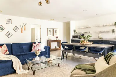 Image de Downtown Atlanta - 4 Bedroom - Pets - Parking - 9 Guests
