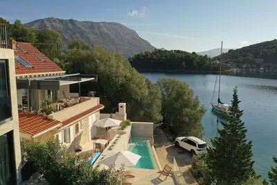 Image de Luxurious Seafront Villa | 4 Bedrooms | Villa Sea la Vie | Phenomenal Marina View & Private Infinity Pool | Korcula