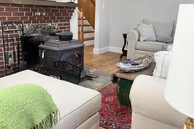 Image de Cozy Scarborough home 2 miles from beaches