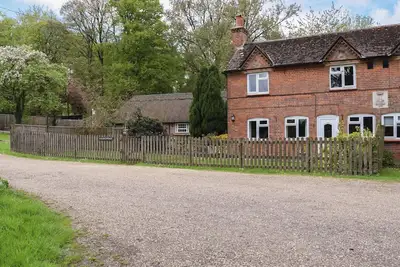 Image de 3 chambres Ă coucher Ă Farleigh Wallop, near Basingstoke