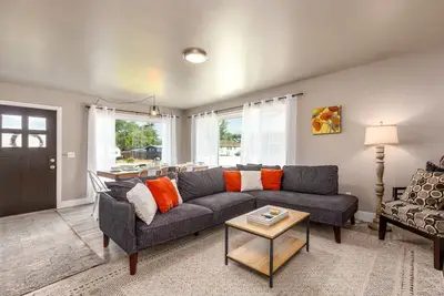 Image de Quaint new renovation perfect for your large group