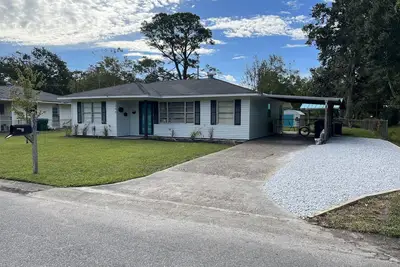 Image de Charming Ocean Springs Home with Golf Cart