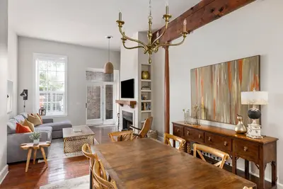 Image de New Listing! Live Like a Local, Historic Charleston
