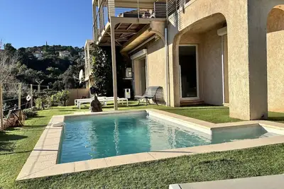 Image de Villa toute rénovée 6 + 2 personnes avec piscine