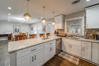Image de Monthly rental great for traveling professionals with Ac & washer/dryer