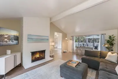 Image de 3880 Casa Azul - Exclusive, Spacious, Near Hiking Trails, Golf & Town!