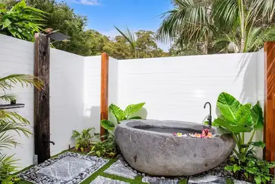 Image de Rest - Pet Friendly with Outdoor Bath - 3 Mins Walk to Beach