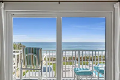 Image de Beachfront Condo! Direct Ocean Views!