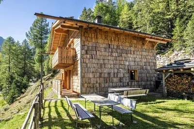 Image de Appartement \"Grogg 608 I I\" avec vue sur les montagnes, jardin et Wi-Fi.