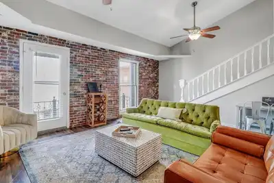 Image de Eagle's Landing Loft-Downtown, Above Bull & Barrel