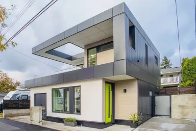 Image de Beautiful Modern Award Winning Guest Home- N. Van