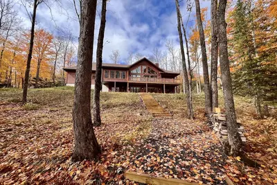 Image de WinMan Paradise! On Water! Finished Bsmt!