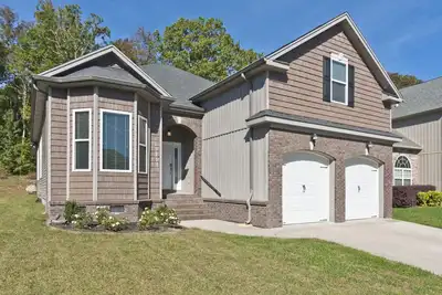 Image de Lakes at Standifer Gap - Small subdivision close to Hamilton area, best shopping