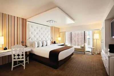 Image de Room with One Bed at a  Hotel