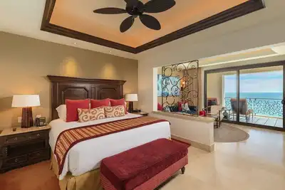 Image de Gorgeous Beachfront Resort & Spa Studio Suite sleeps up to 4