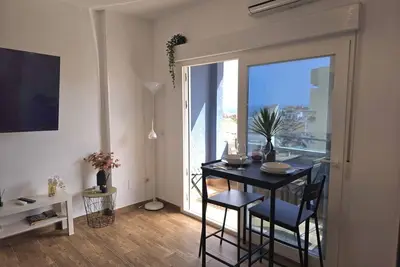 Bellevue Sea View Apartment