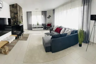 Image de Tla /tlf Geräumiges Voll Ausgestattetes Apartment