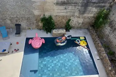 Image de Maison de caractère en Drôme, avec piscine et salle de jeux