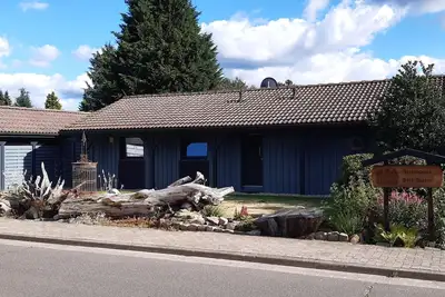 Image de Alleinstehendes Ferienhaus auf Einem Schönem 900 qm Grundstück