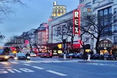 Image de Located Between Les Grands Boulevards And Rue Montmartre